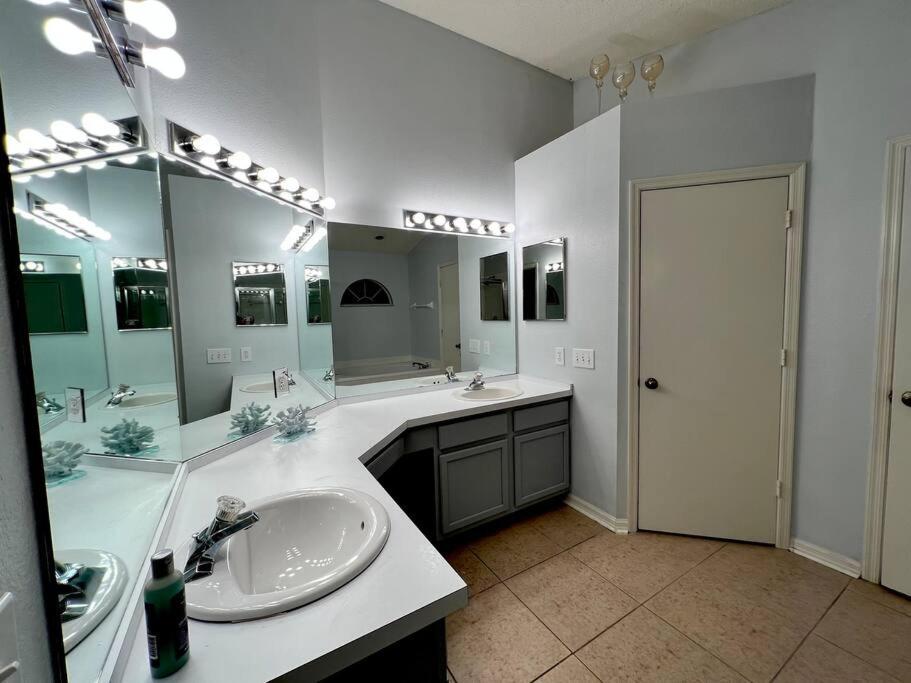 Вилла Tampa Getaway Pool House Экстерьер фото
